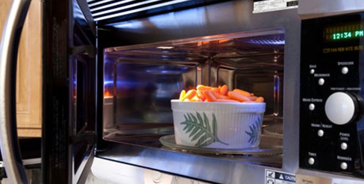 microwaving veggies is one of the healthiest ways to cook them