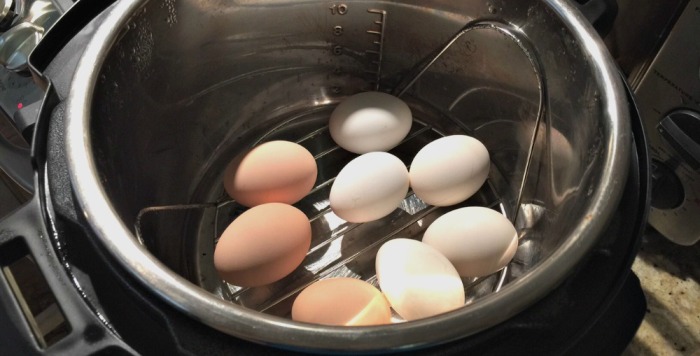 healthiest way to cook eggs